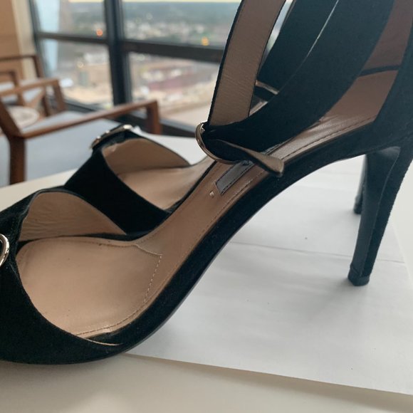 Prada Black Suede sandal with ankle strap - Picture 10 of 14